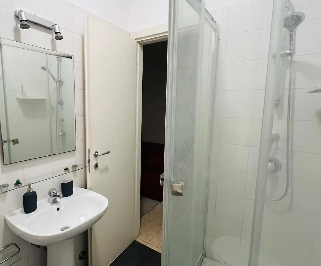 Homestay Holy Ciao Apartment Rome Italy